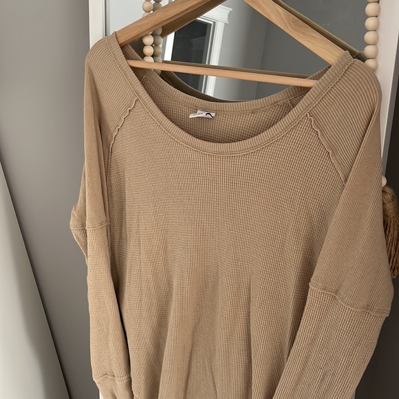 TNA Aritzia Thermal Long Sleeve - Picture 2 of 5